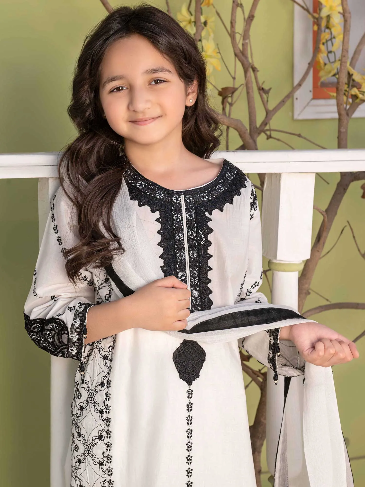 Ally's Kids Luxury 3-Piece Black & White Suit (AL-632)