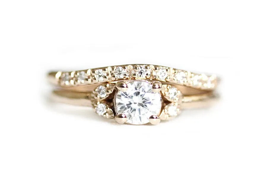 Primrose Diamond Band